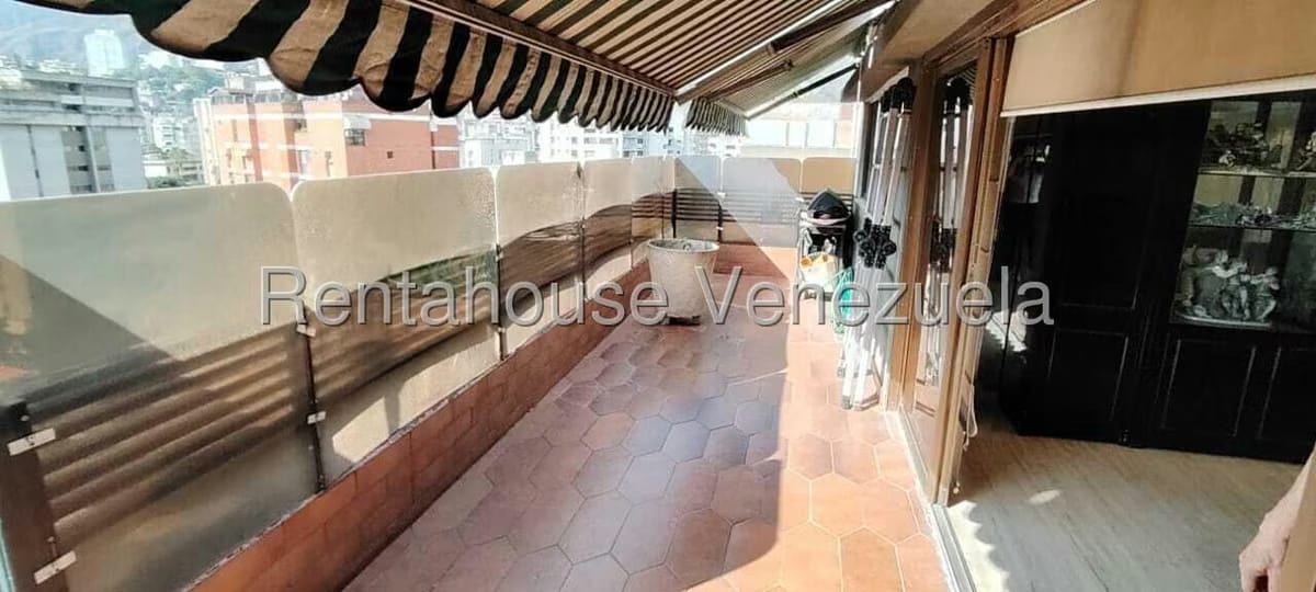 Apartamento (Penthouse) en Venta en La Florida, Distrito Metropolitano - 12