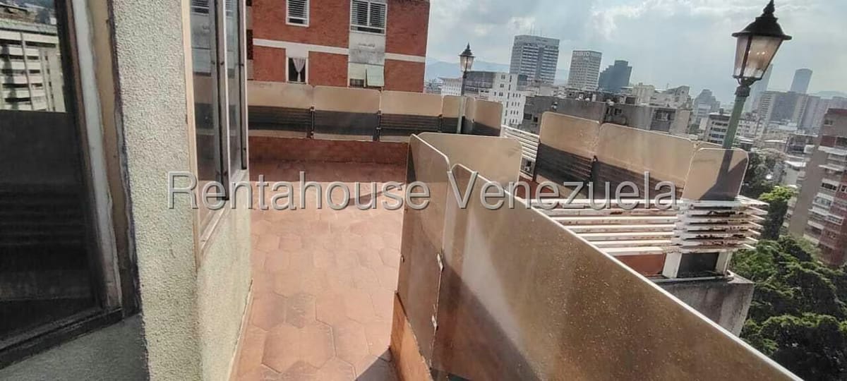 Apartamento (Penthouse) en Venta en La Florida, Distrito Metropolitano - 13