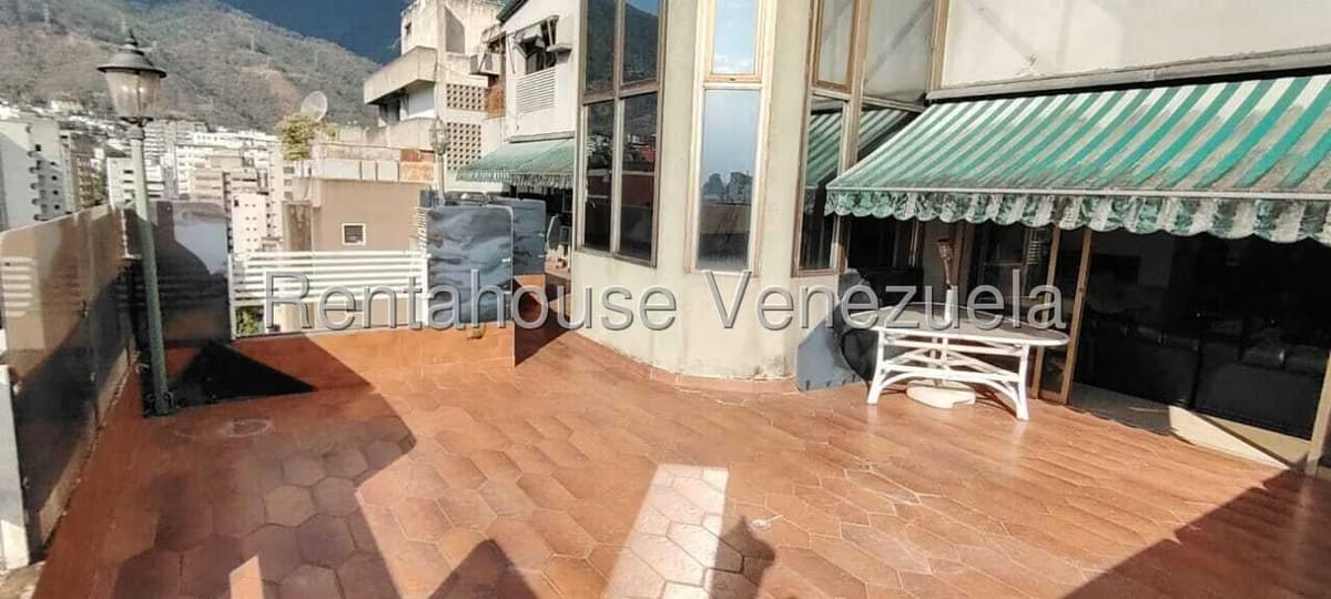 Apartamento (Penthouse) en Venta en La Florida, Distrito Metropolitano - 14