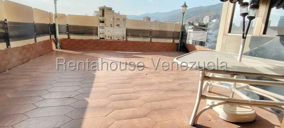 Apartamento (Penthouse) en Venta en La Florida, Distrito Metropolitano - 15