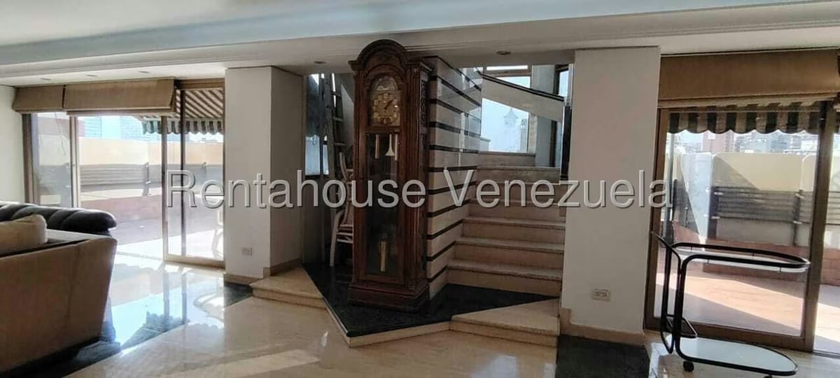 Apartamento (Penthouse) en Venta en La Florida, Distrito Metropolitano - 16
