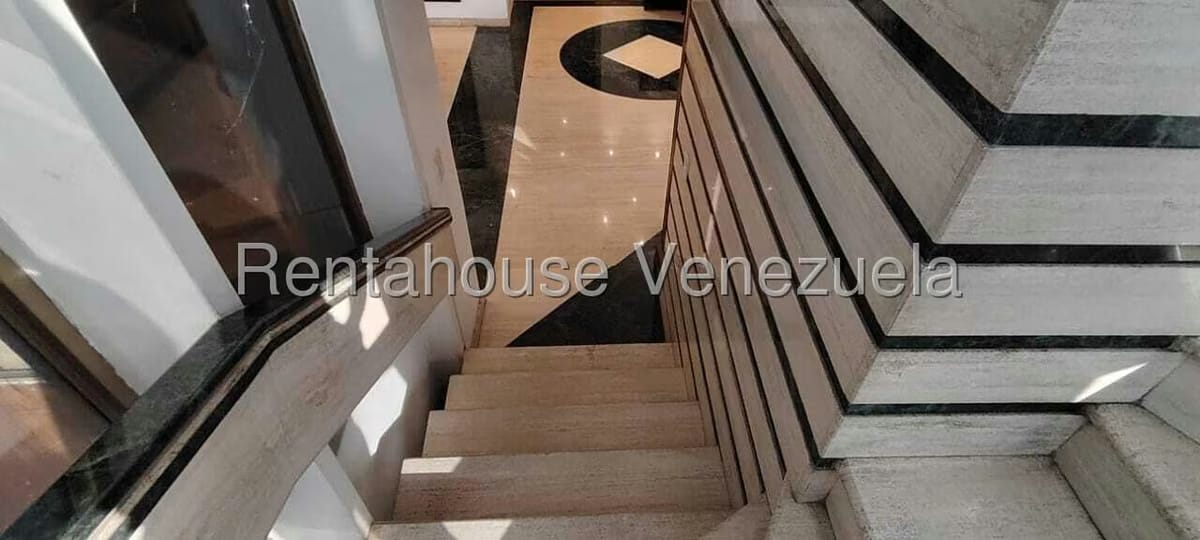 Apartamento (Penthouse) en Venta en La Florida, Distrito Metropolitano - 26