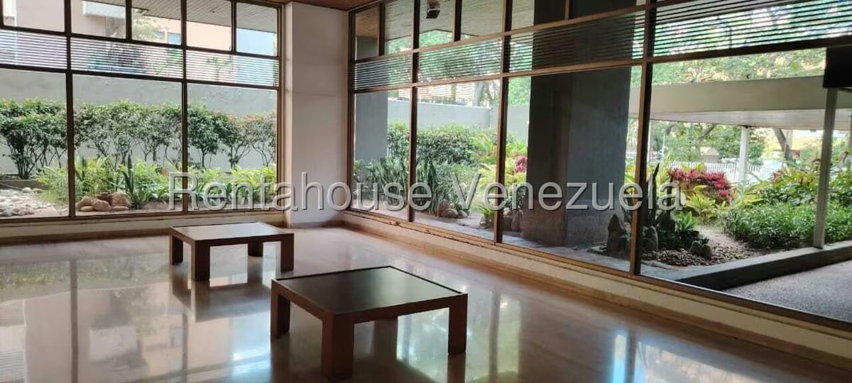 Apartamento (Penthouse) en Venta en La Florida, Distrito Metropolitano - 5
