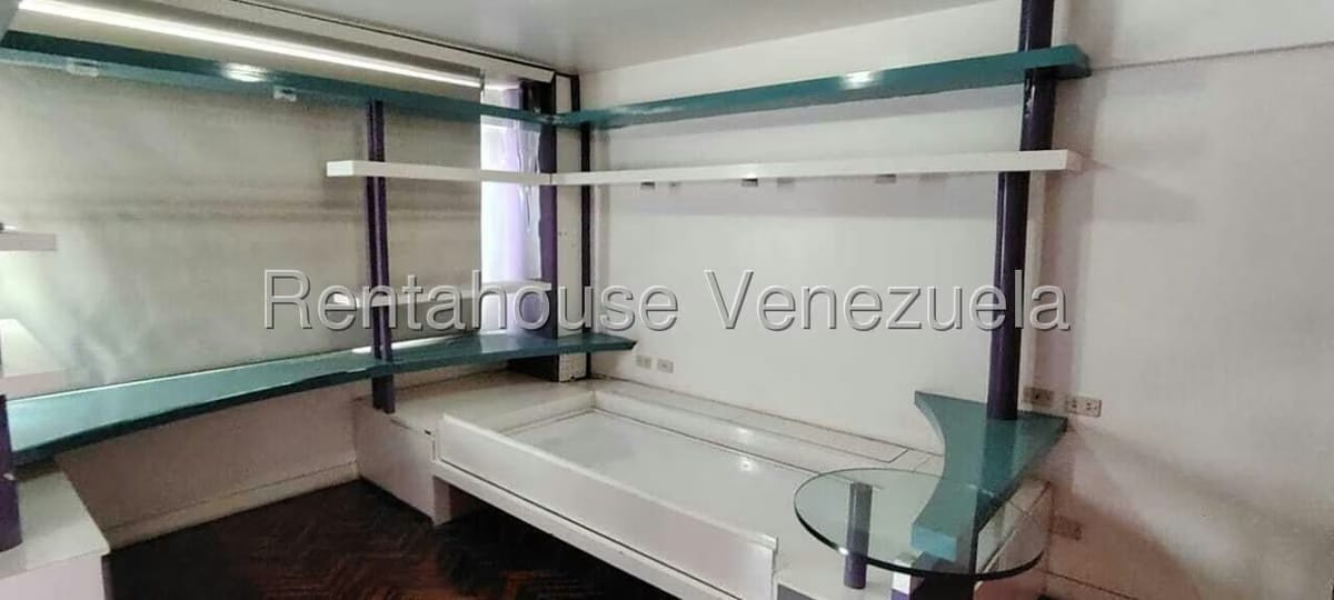 Apartamento (Penthouse) en Venta en La Florida, Distrito Metropolitano - 42