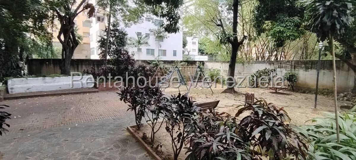 Apartamento (Penthouse) en Venta en La Florida, Distrito Metropolitano - 52