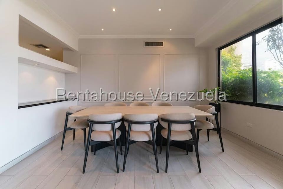 Apartamento (1 Nivel) en Venta en Country Club, Distrito Metropolitano - 11