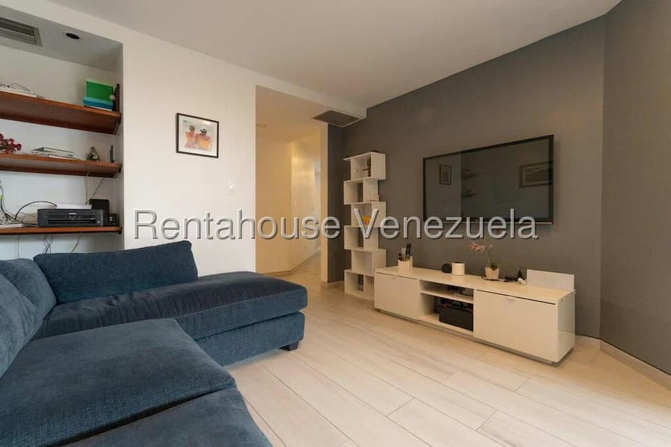 Apartamento (1 Nivel) en Venta en Country Club, Distrito Metropolitano - 19