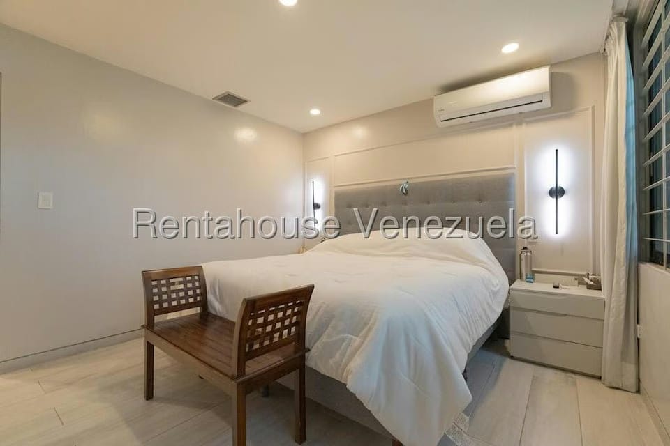 Apartamento (1 Nivel) en Venta en Country Club, Distrito Metropolitano - 22