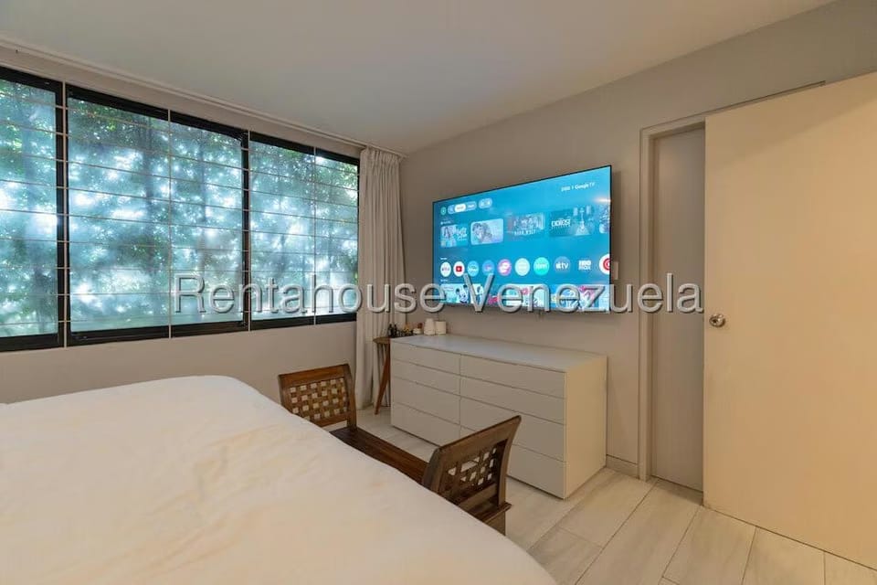 Apartamento (1 Nivel) en Venta en Country Club, Distrito Metropolitano - 27