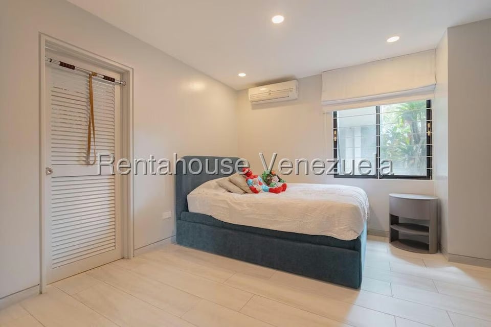 Apartamento (1 Nivel) en Venta en Country Club, Distrito Metropolitano - 31