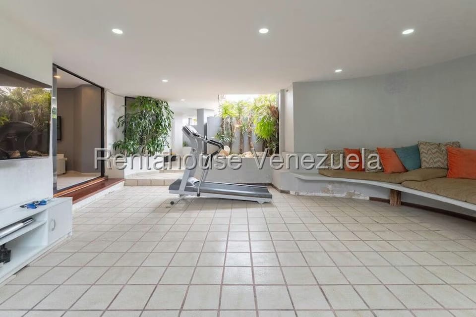 Apartamento (1 Nivel) en Venta en Country Club, Distrito Metropolitano - 41