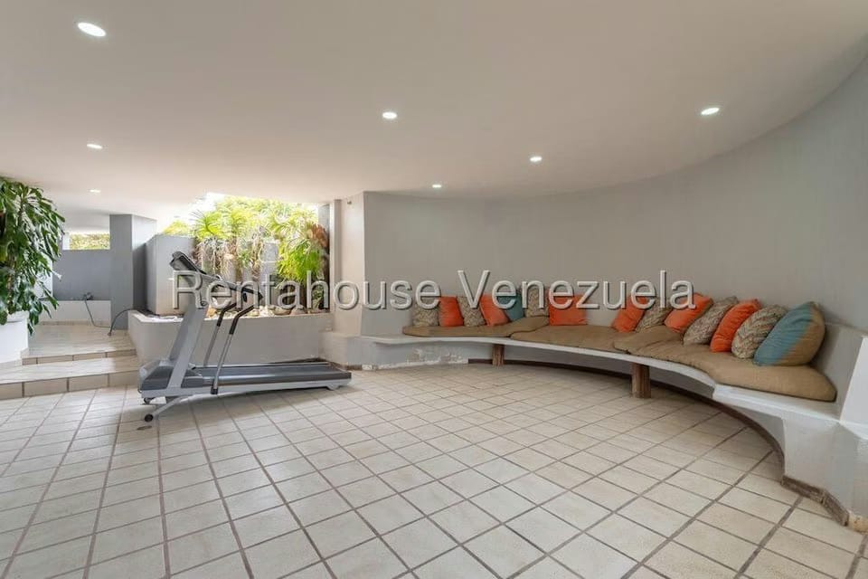 Apartamento (1 Nivel) en Venta en Country Club, Distrito Metropolitano - 44