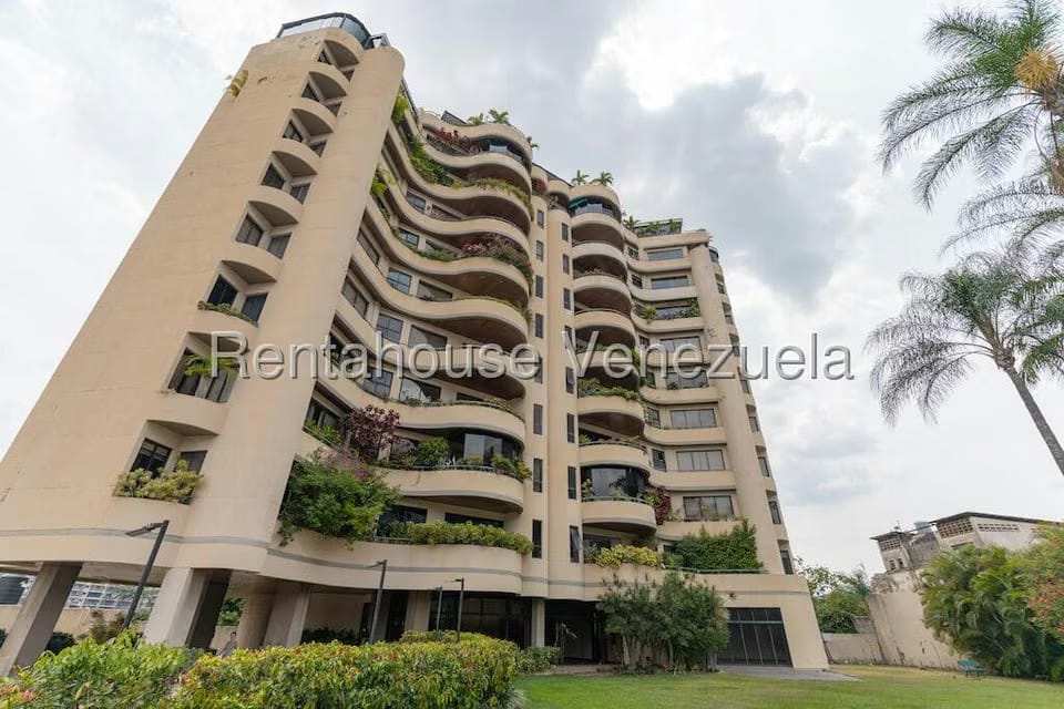 Apartamento (1 Nivel) en Venta en Country Club, Distrito Metropolitano - 64