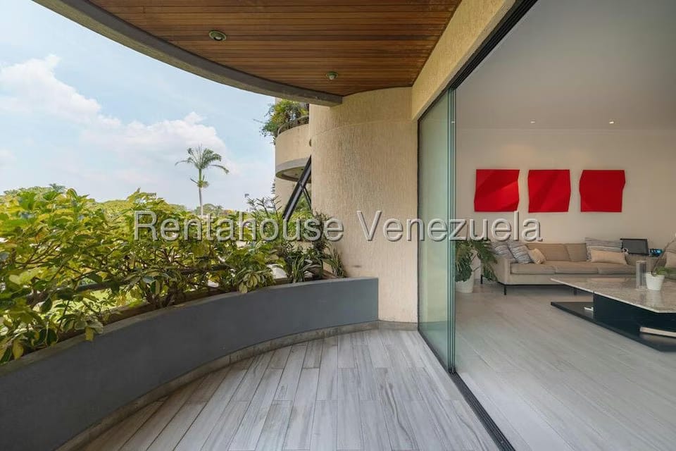 Apartamento (1 Nivel) en Venta en Country Club, Distrito Metropolitano - 9