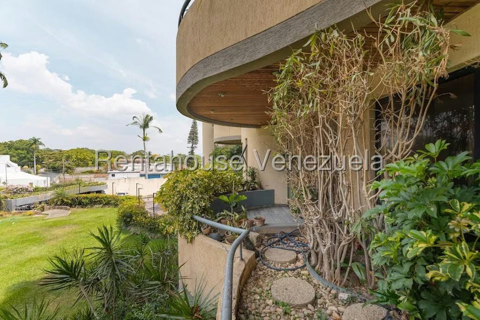 Apartamento (1 Nivel) en Venta en Country Club, Distrito Metropolitano - 10