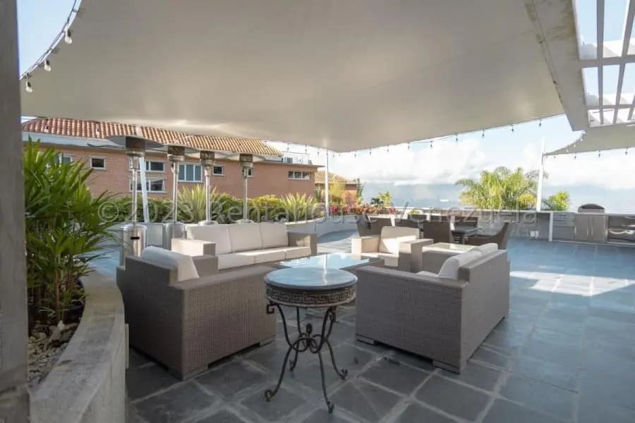 Casa en Venta en Alto Hatillo Caracas - 3