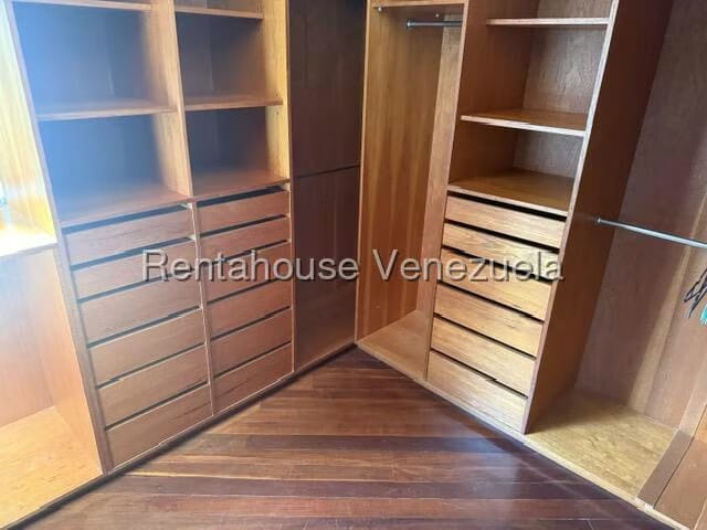Apartamento (1 Nivel) en Alquiler en El Rosal, Distrito Metropolitano - 9