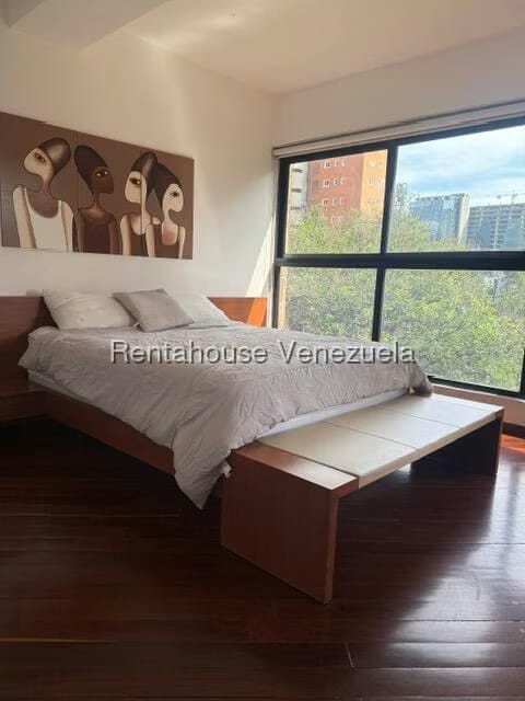 Apartamento (1 Nivel) en Alquiler en El Rosal, Distrito Metropolitano - 10