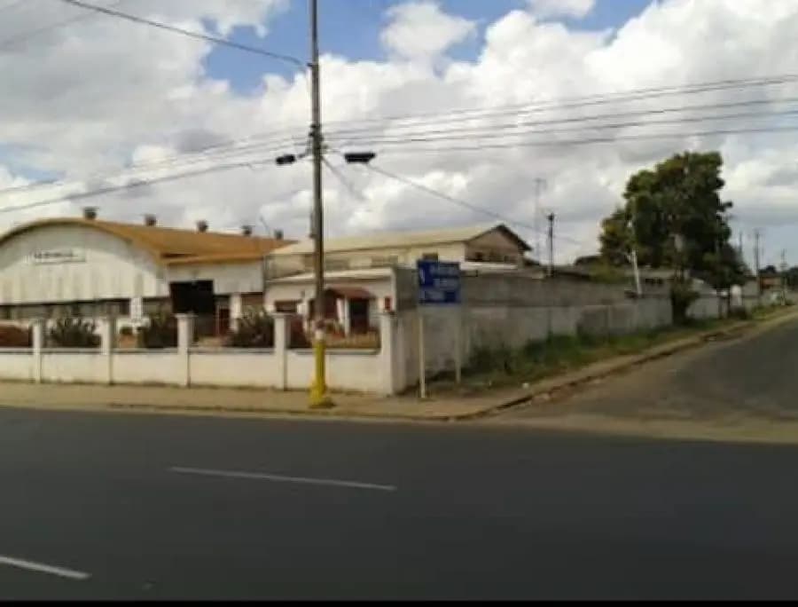 Galpon en Venta en El Tigrito - 5