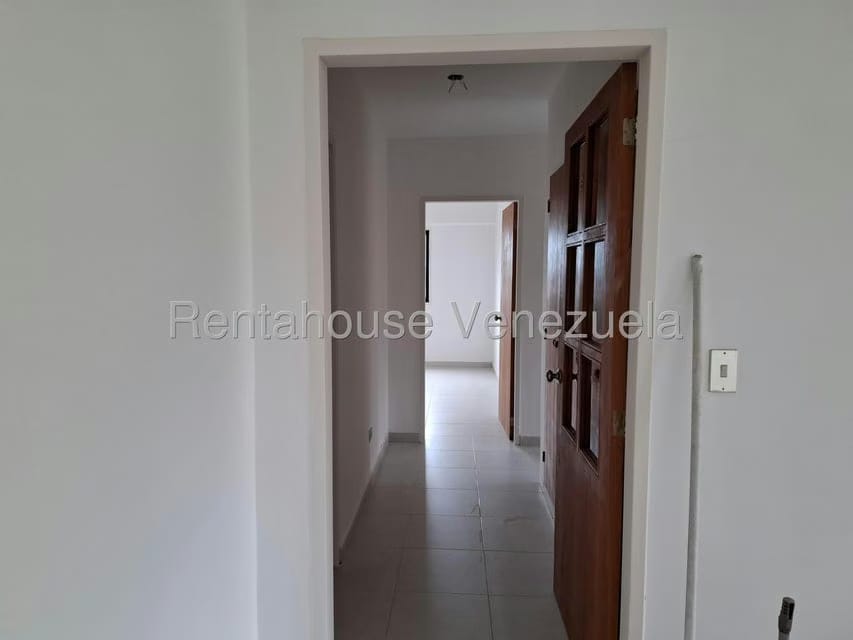 Apartamento (1 Nivel) en Venta en Parque el Retiro, Miranda - 11