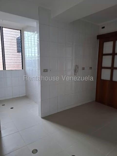 Apartamento (1 Nivel) en Venta en Parque el Retiro, Miranda - 18