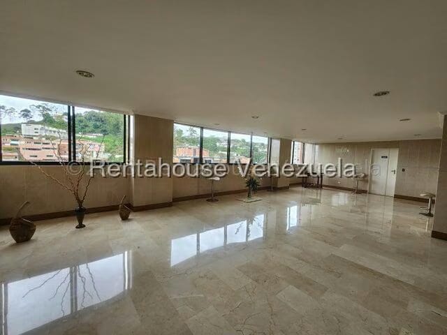 Apartamento (1 Nivel) en Venta en Parque el Retiro, Miranda - 4