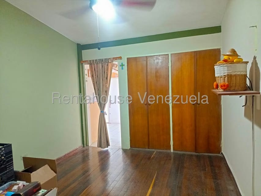 Casa (Duplex) en Venta en Los Parques, Miranda - 26