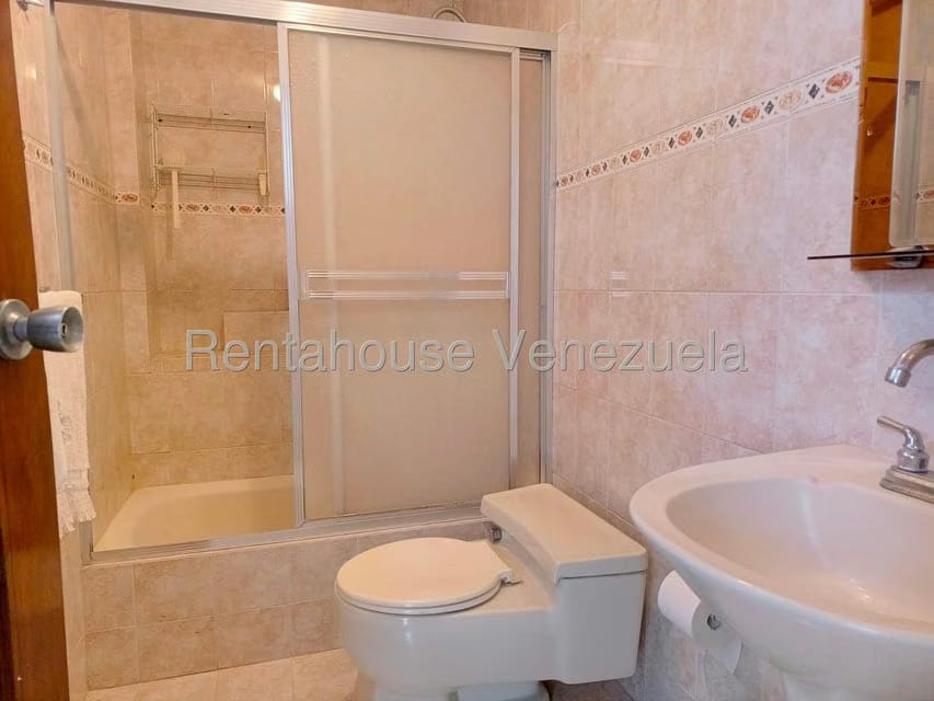 Casa (Duplex) en Venta en Los Parques, Miranda - 32