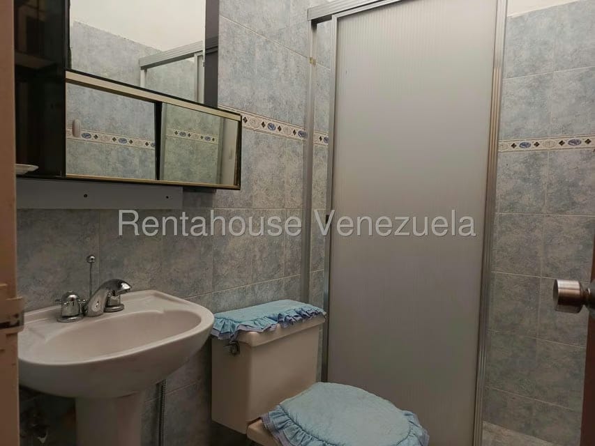 Casa (Duplex) en Venta en Los Parques, Miranda - 34