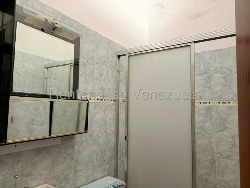 Casa (Duplex) en Venta en Los Parques, Miranda - 35