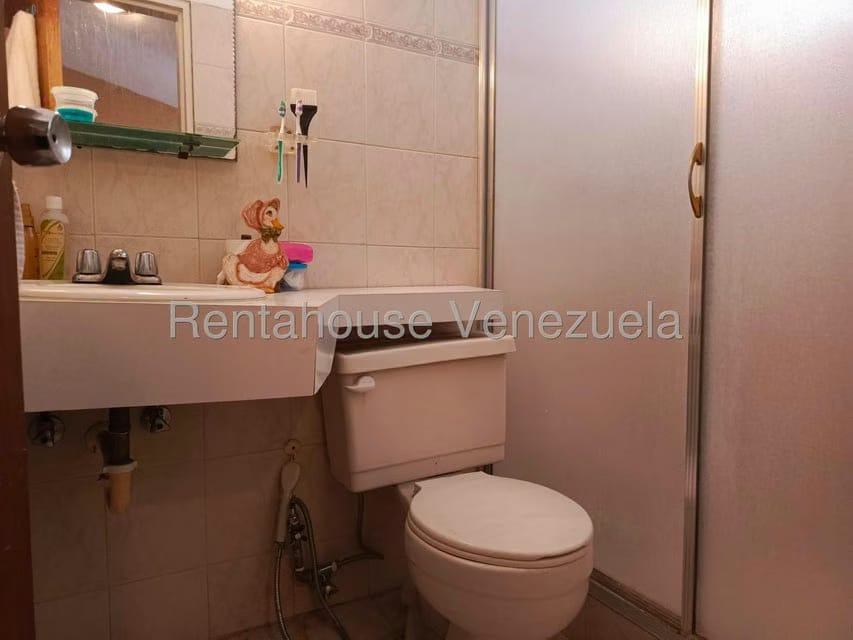 Casa (Duplex) en Venta en Los Parques, Miranda - 36