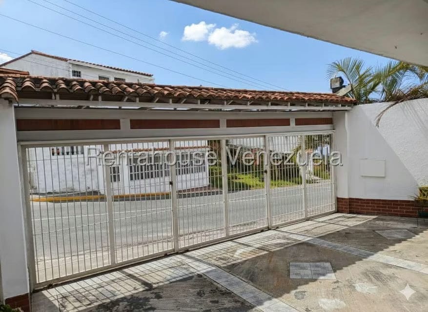 Casa (Duplex) en Venta en Los Parques, Miranda - 5