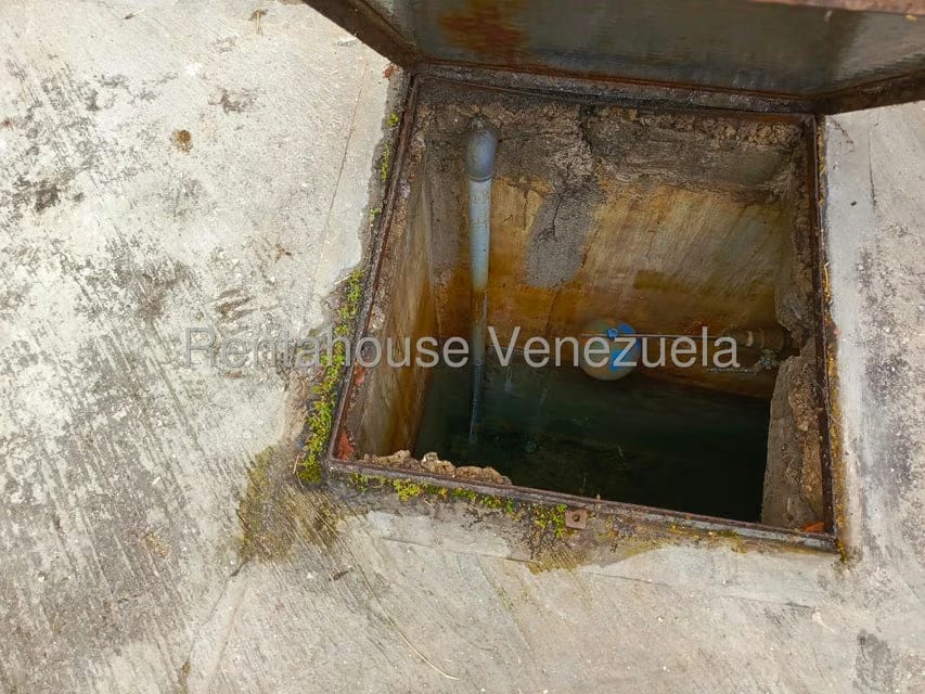 Casa (Duplex) en Venta en Los Parques, Miranda - 41