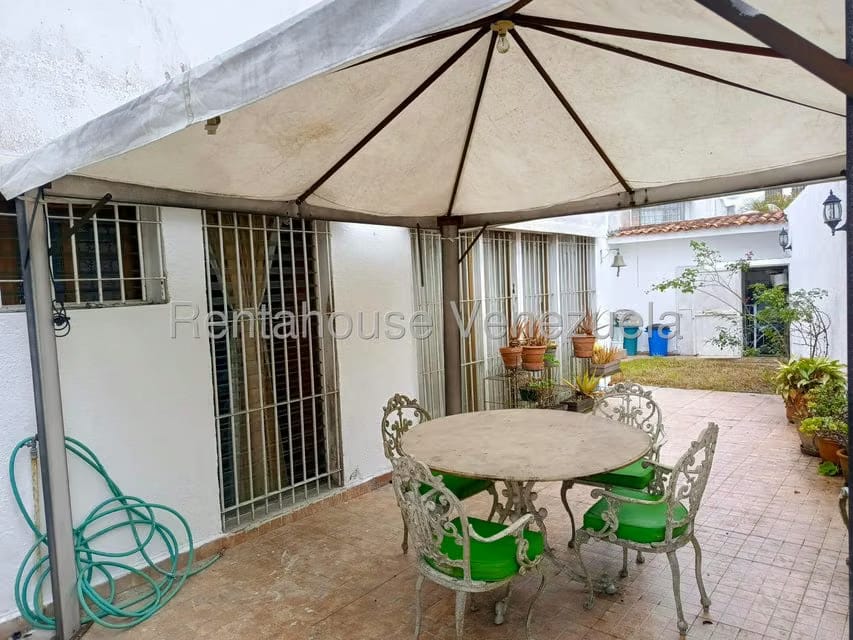 Casa (Duplex) en Venta en Los Parques, Miranda - 9