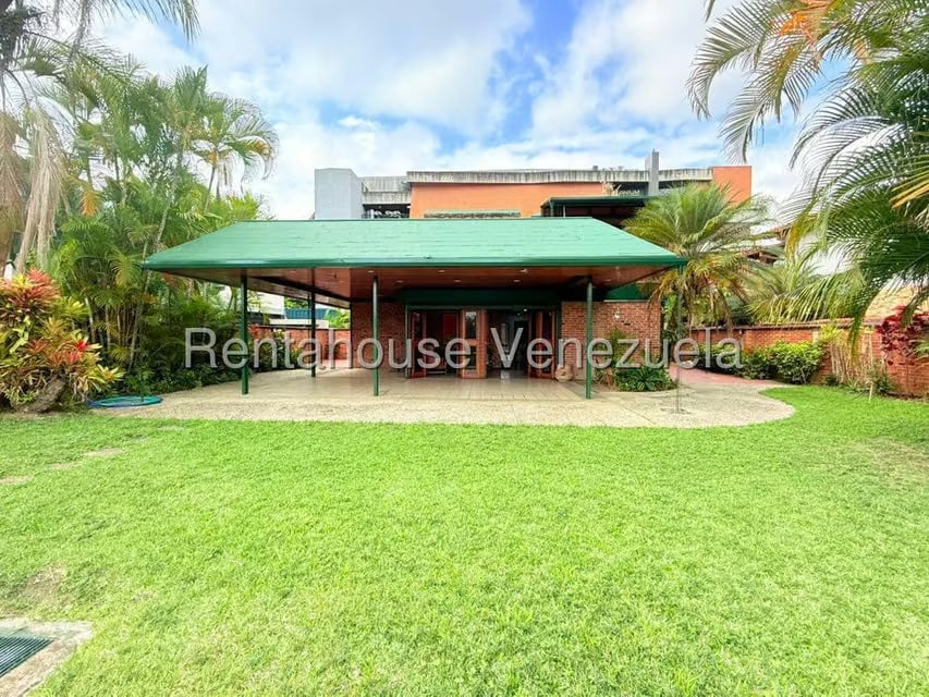 Casa (Multipes Niveles) en Venta en La Lagunita Country Club, Distrito Metropolitano