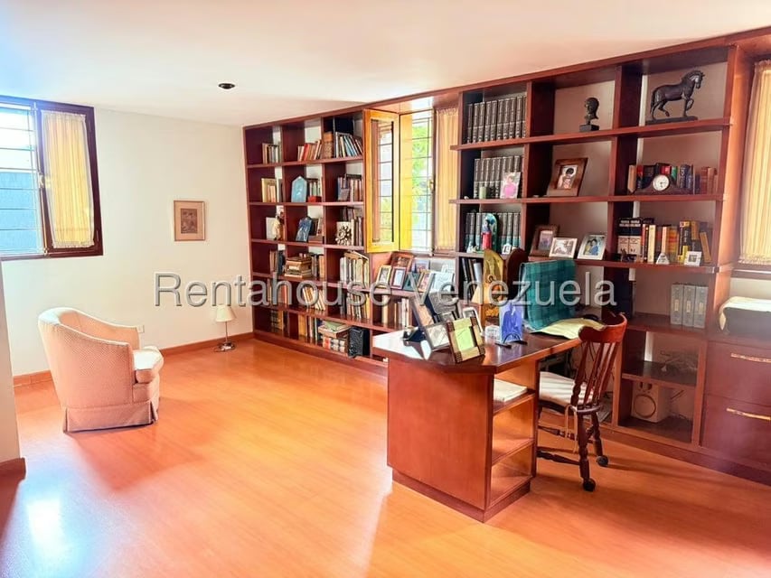 Casa (Multipes Niveles) en Venta en La Lagunita Country Club, Distrito Metropolitano - 18