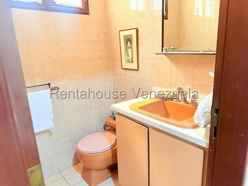Casa (Multipes Niveles) en Venta en La Lagunita Country Club, Distrito Metropolitano - 4