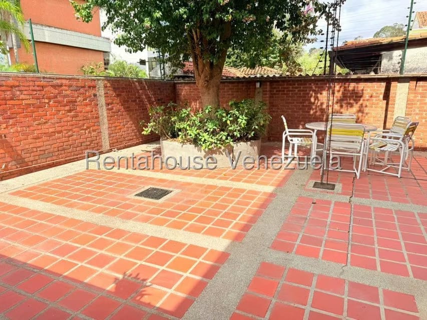 Casa (Multipes Niveles) en Venta en La Lagunita Country Club, Distrito Metropolitano - 42