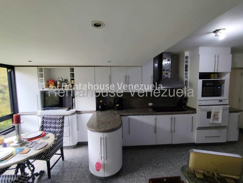 Apartamento (1 Nivel) en Alquiler en Lomas de La Lagunita, Distrito Metropolitano - 24