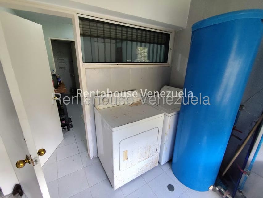 Apartamento (1 Nivel) en Alquiler en Lomas de La Lagunita, Distrito Metropolitano - 32