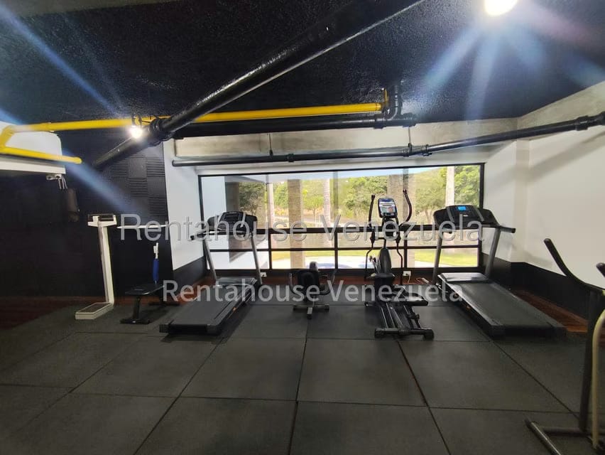 Apartamento (1 Nivel) en Alquiler en Lomas de La Lagunita, Distrito Metropolitano - 40