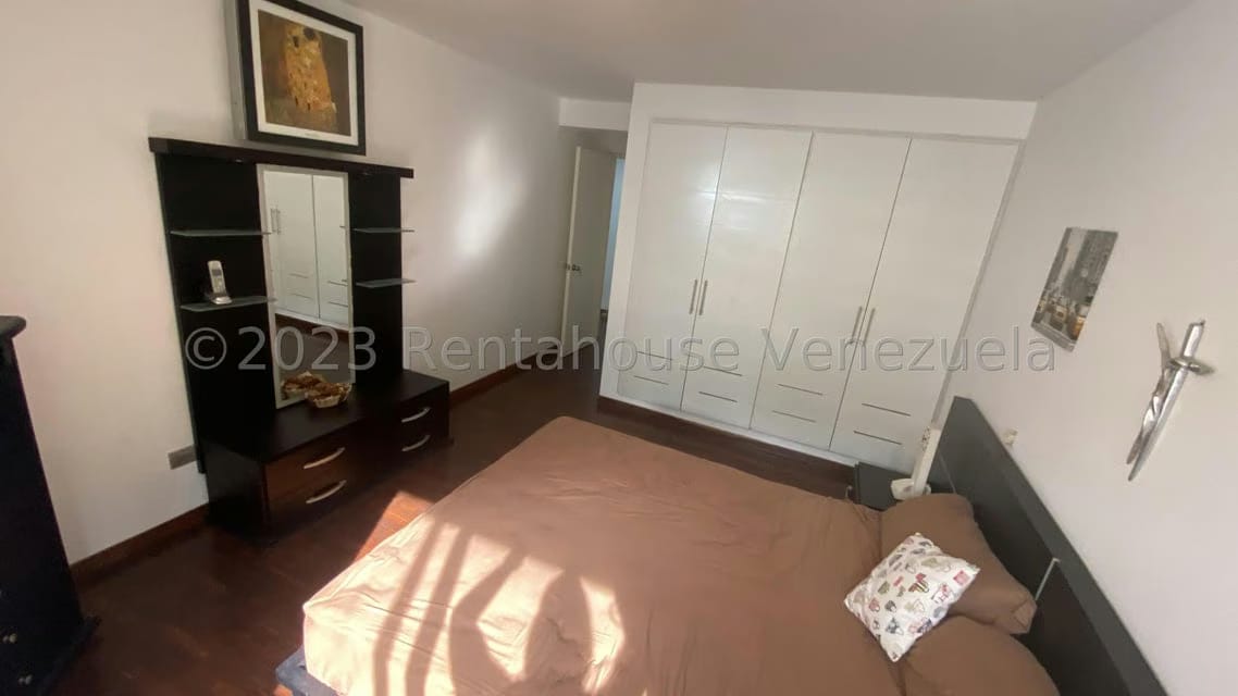 Apartamento (1 Nivel) en Alquiler en Colinas de Valle Arriba, Distrito Metropolitano - 24
