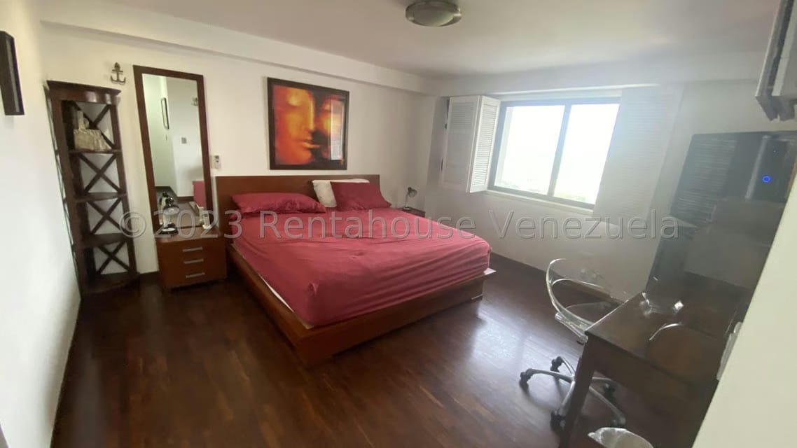 Apartamento (1 Nivel) en Alquiler en Colinas de Valle Arriba, Distrito Metropolitano - 30