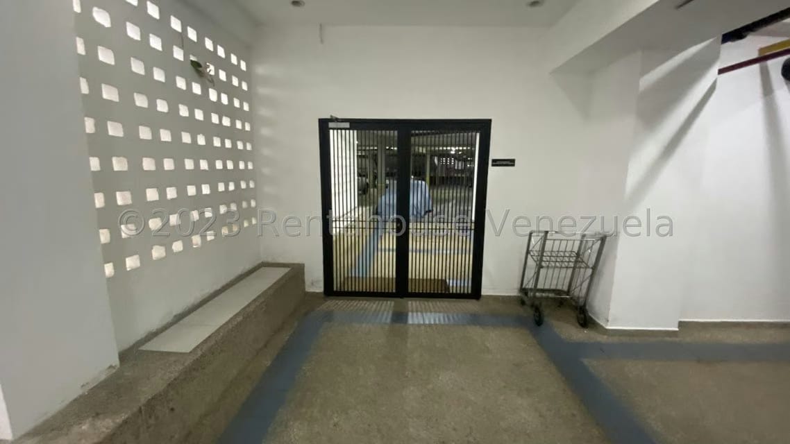 Apartamento (1 Nivel) en Alquiler en Colinas de Valle Arriba, Distrito Metropolitano - 39