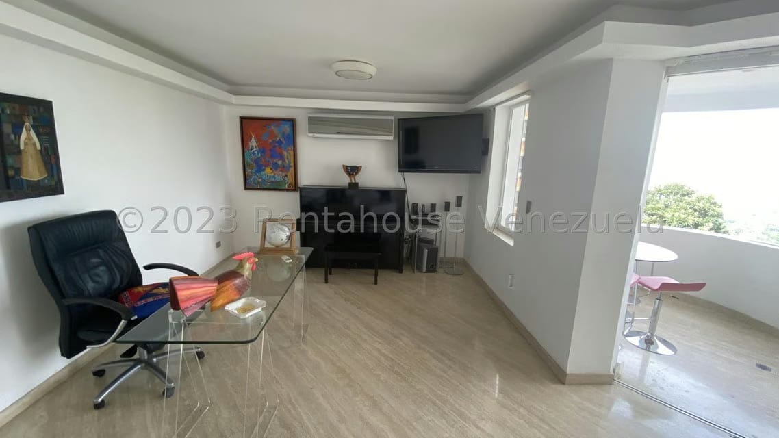 Apartamento (1 Nivel) en Alquiler en Colinas de Valle Arriba, Distrito Metropolitano - 5