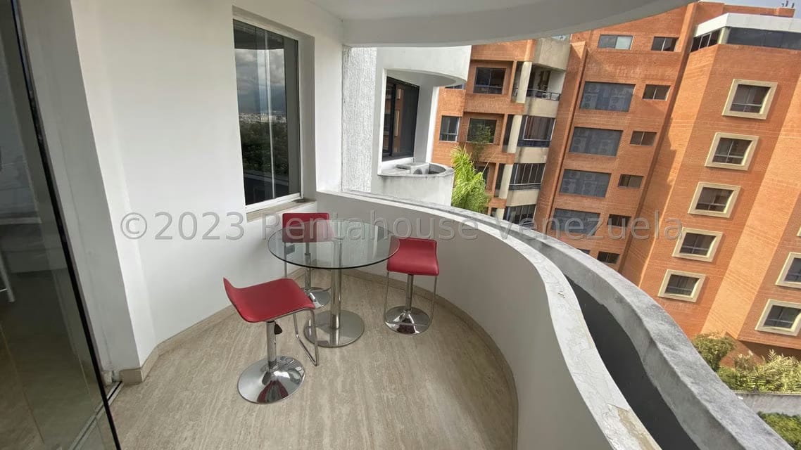 Apartamento (1 Nivel) en Alquiler en Colinas de Valle Arriba, Distrito Metropolitano - 7