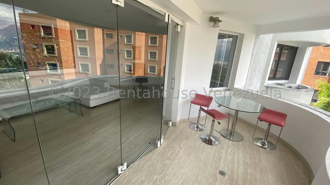 Apartamento (1 Nivel) en Alquiler en Colinas de Valle Arriba, Distrito Metropolitano - 9