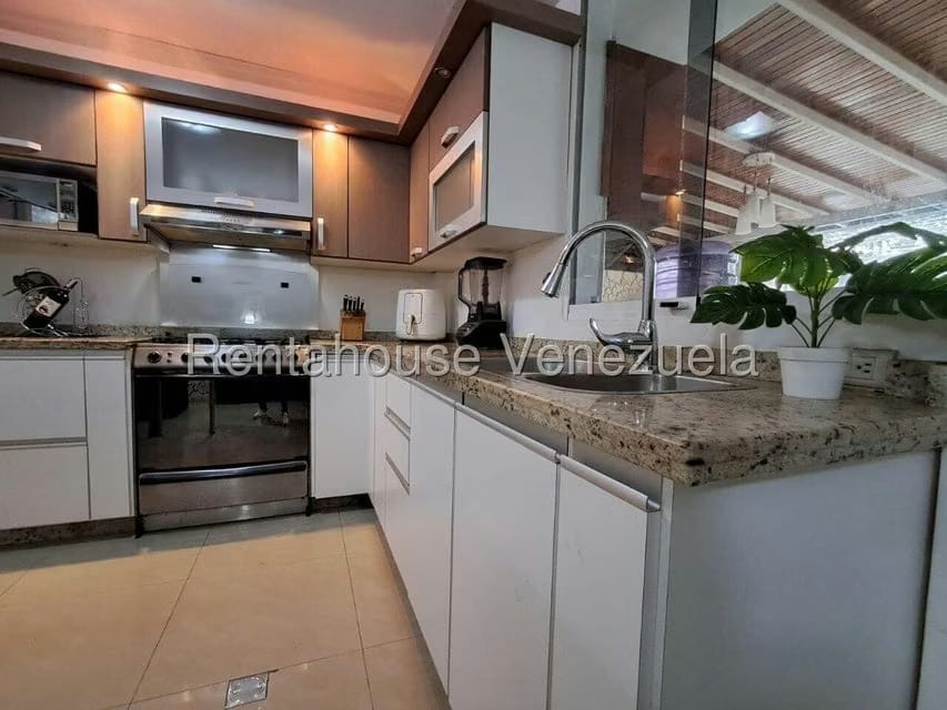 Casa (Duplex) en Venta en Los Rastrojos, Lara - 12