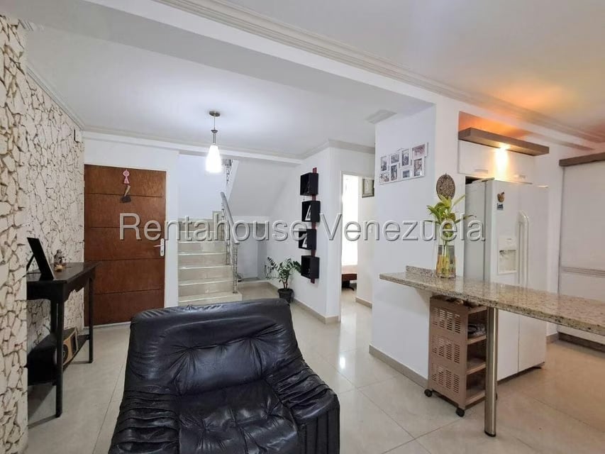 Casa (Duplex) en Venta en Los Rastrojos, Lara - 3