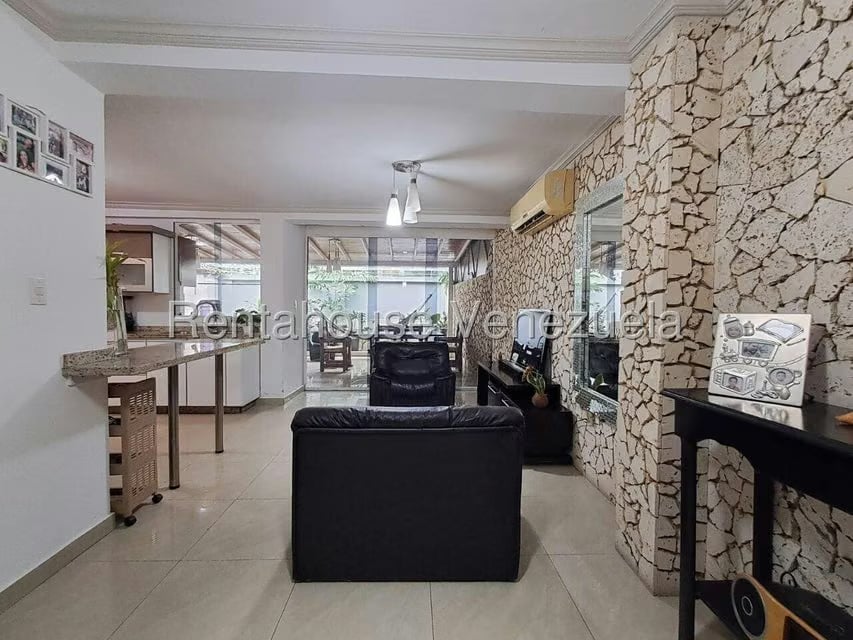 Casa (Duplex) en Venta en Los Rastrojos, Lara - 4